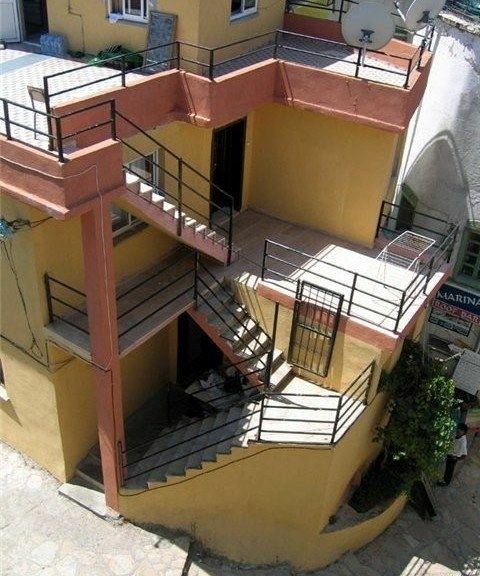 cursed images -  interesting architecture of a building