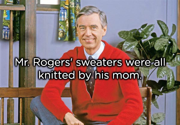 mister rogers costume - Mr. Rogers' sweaters were all knitted by his mom.