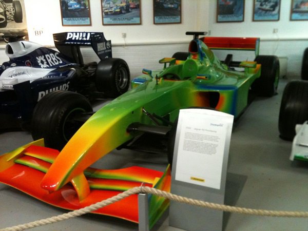 This F1 car is coloured based on the amount of down force produced.