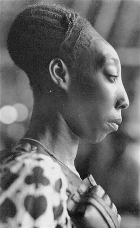 A woman with an elongated skull in Central Africa in 1955.