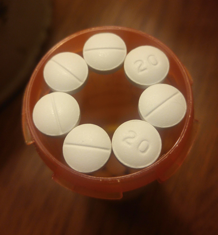 “I opened my medication and found 7 pills perfectly stuck at the top.”