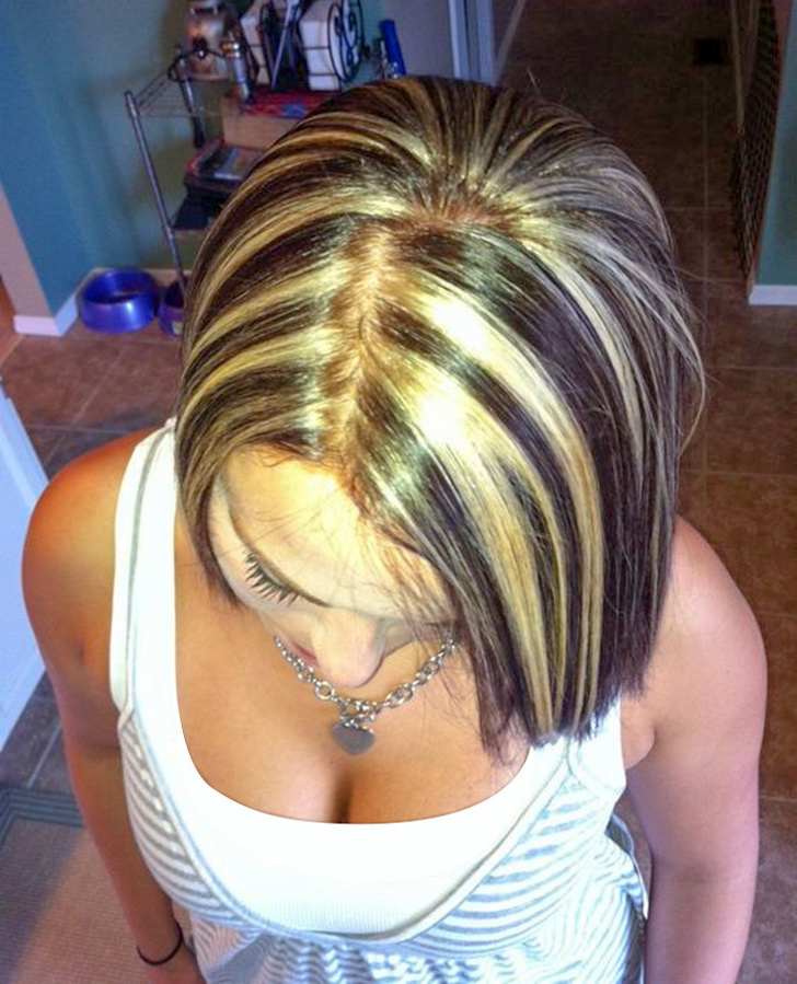 Blonde highlights were a dream of any girl.