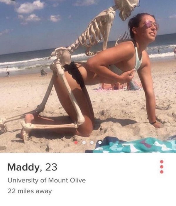 tindervacation - Maddy, 23 University of Mount Olive 22 miles away