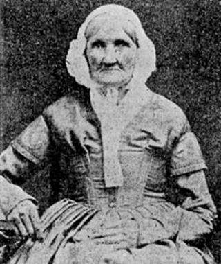 This is Hannah Stilley and is even in the league of THE oldest person to have been photograpehed… Born in 1746 she lived in Colonial America, was ten years old when Mozart was born lived trough the Revolutionary War, the French Revolution and during the Napoleonic Wars. This photo was taken in 1840 just before she passed away.