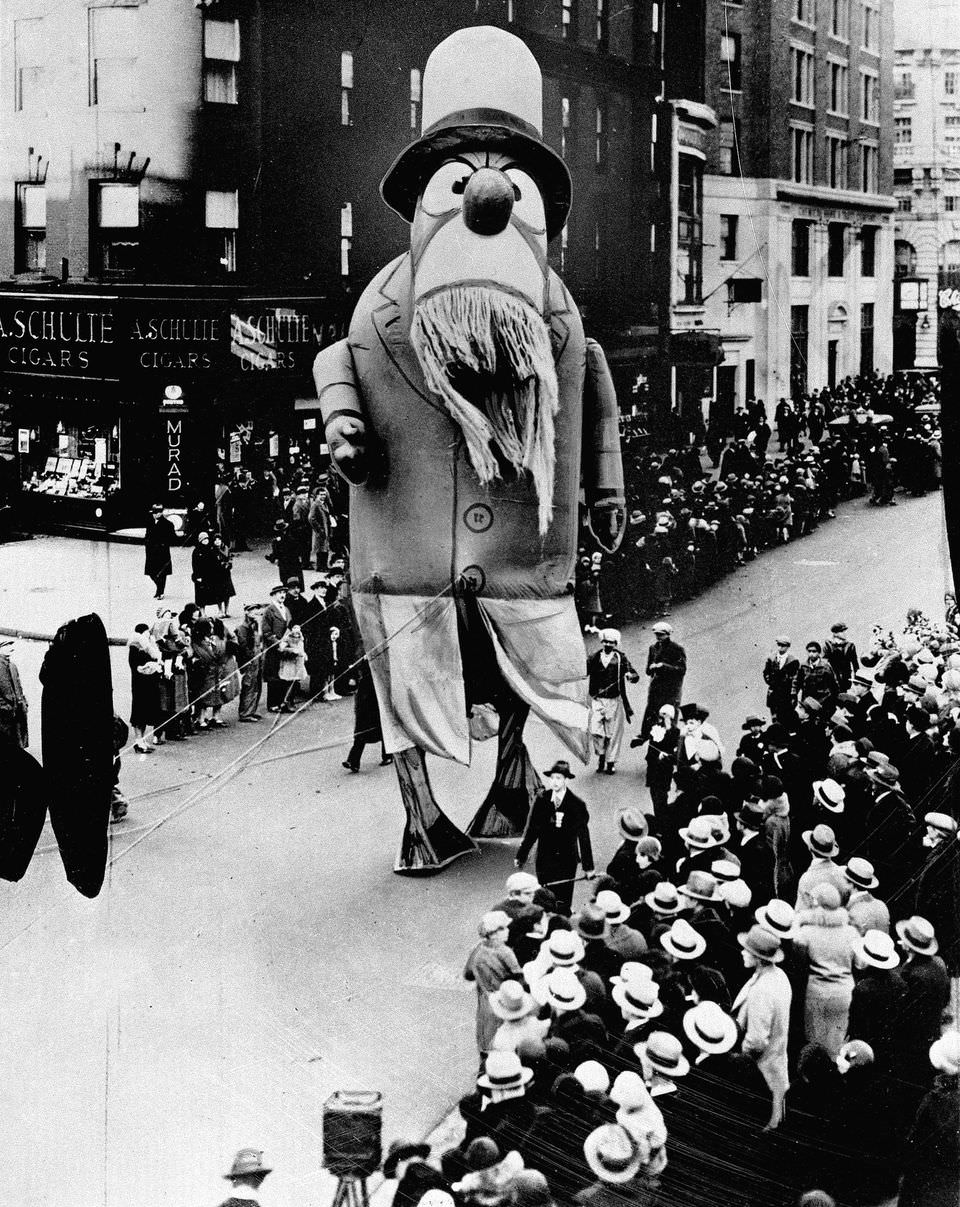 A float in the Macy's Thanksgiving Day Parade in 1929.
