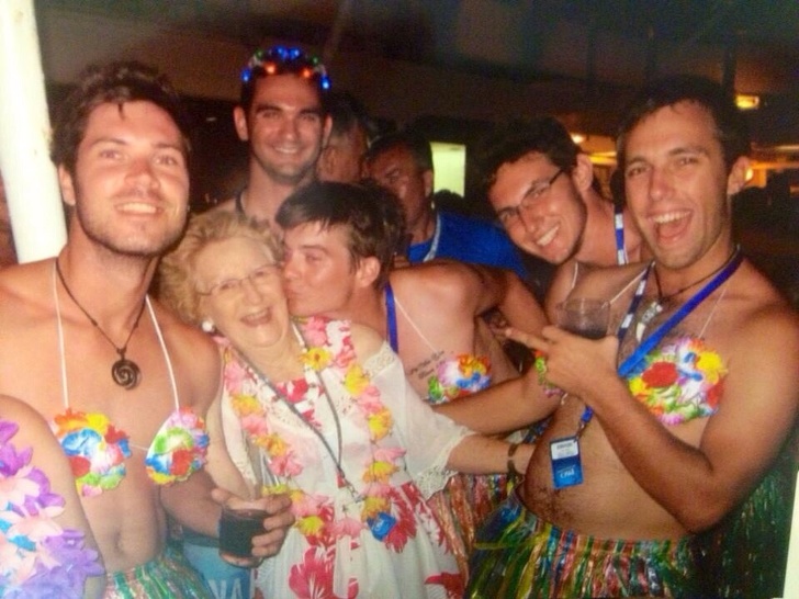 “Was visiting my grandma and found this photo from her New Year’s cruise... What the heck, grandma!?”