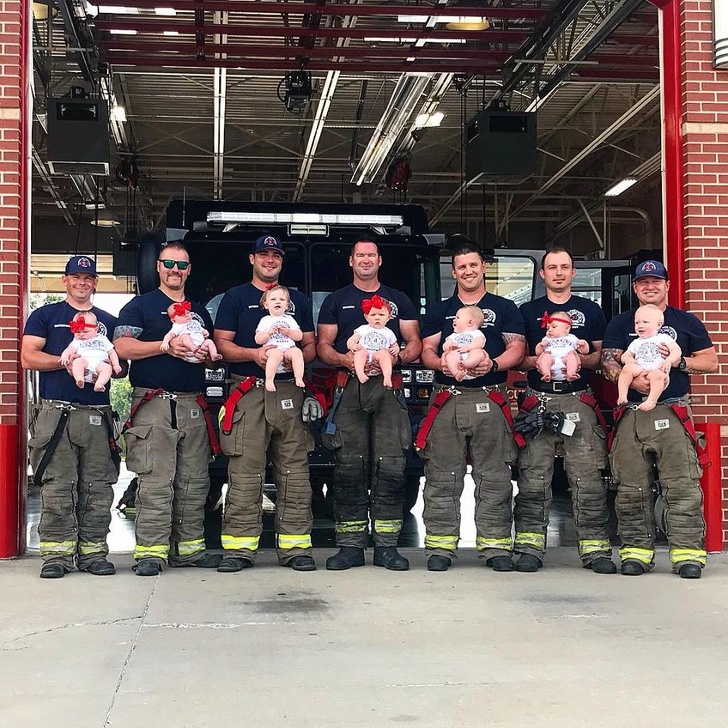 7 firemen from the same division became fathers at approximately the same time.