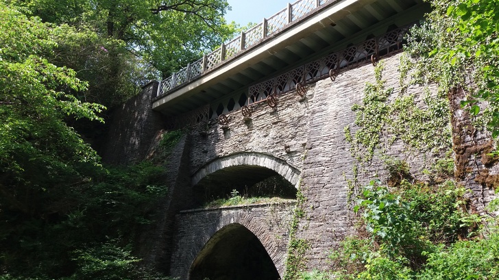 A 20th-century bridge built on top of an 18th-century bridge, built on top of a 12th-century bridge