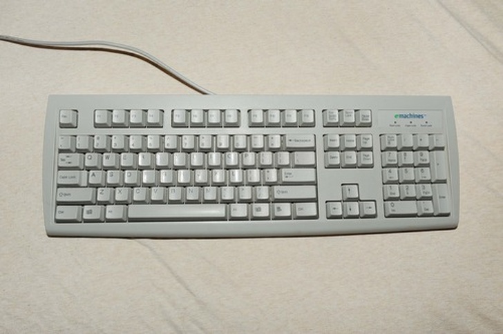 90's nostalgia of a wired keyboard