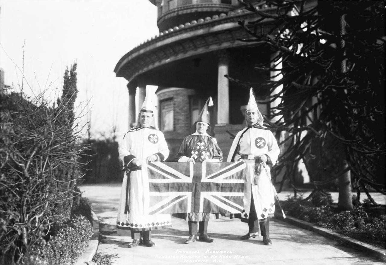 KKK members at their headquarters at the Glen Brae mansion in Vancouver, Canada in 1925. The Canadian version of the KKK called themselves the Kanadian Knights of the Ku Klux Klan.