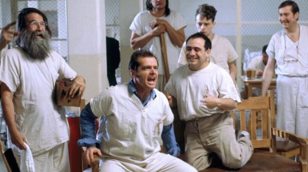 For ‘One Flew Over the Cuckoo’s Nest’, the cast would sleep overnight in the hospital where they were filming and were even paired with actual patients so they could shadow their day-to-day lives in the mental hospital.