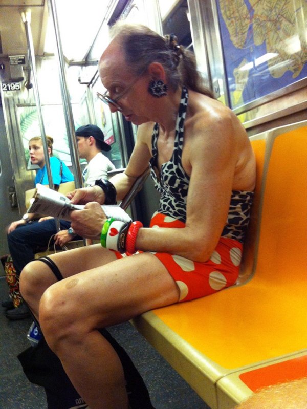 38 crazy sh*t seen on the subway