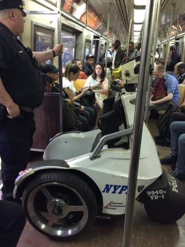 38 crazy sh*t seen on the subway