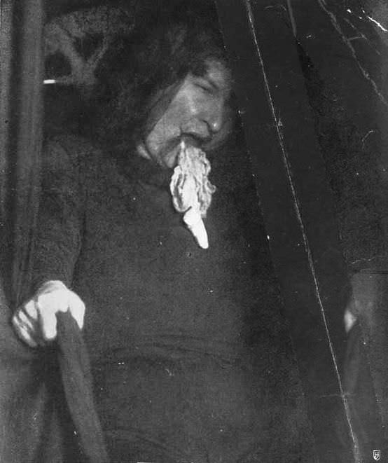 A medium having a spirit enter or exit her body in England in 1907. These were all hoax but many took years to be exposed.