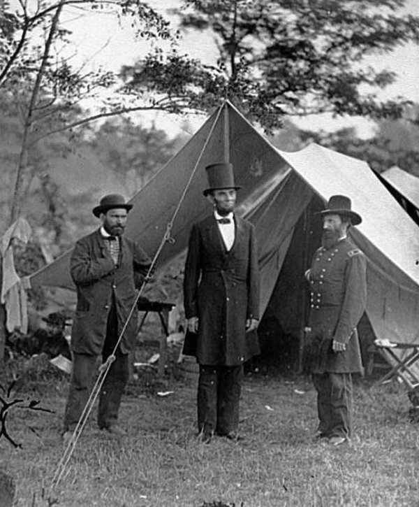 abraham lincoln in camp