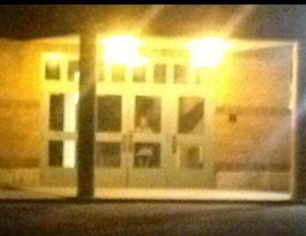 “My friend took this outside of an elementary school around 10 pm, the school has alarms and they didn’t go off.”