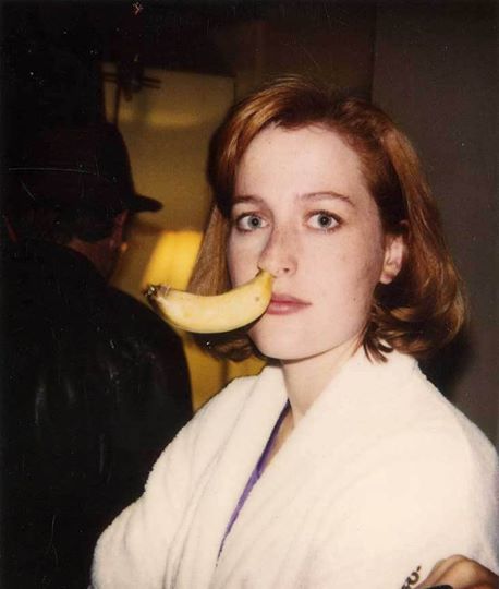 gillian anderson banana in nose