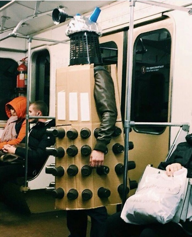 21 surprising things found on the subway