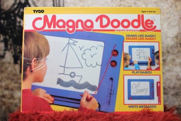 vintage magna doodle - Tyco Ages 3 and Up Magno Doodle magnetic drawing to Draws Magic! Erases Magici Play Games! Write Messages!