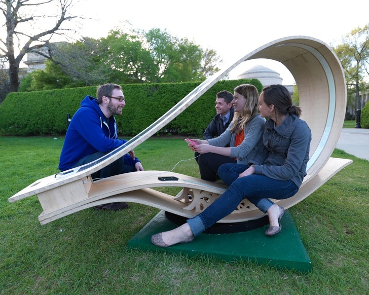 A lounge chair with a solar power panel