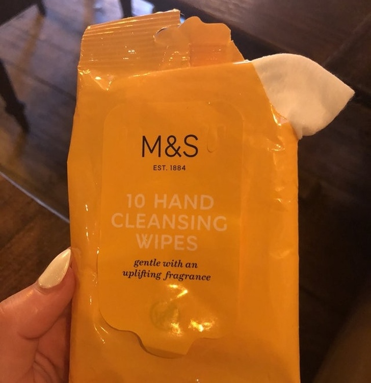 amber - M&S Est. 1884 10 Hand Cleansing Wipes gentle with an uplifting fragrance