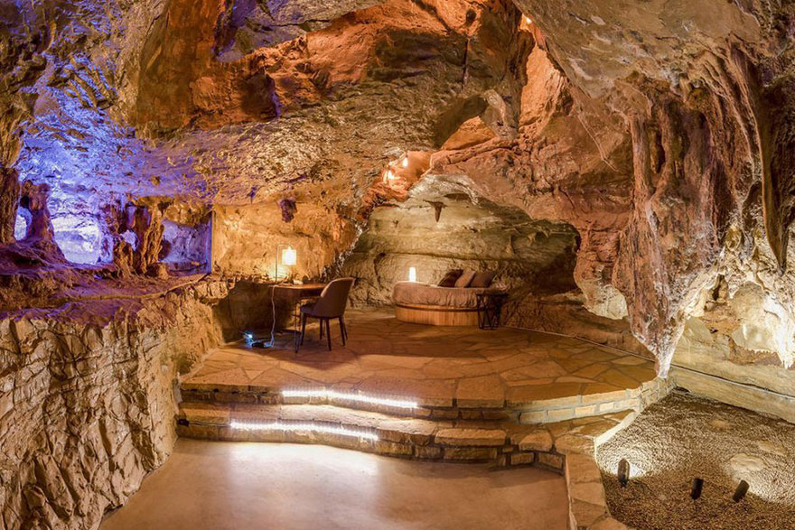 All the rooms are rich in natural rock formations as most of the cave was preserved during all phases of building and remodeling