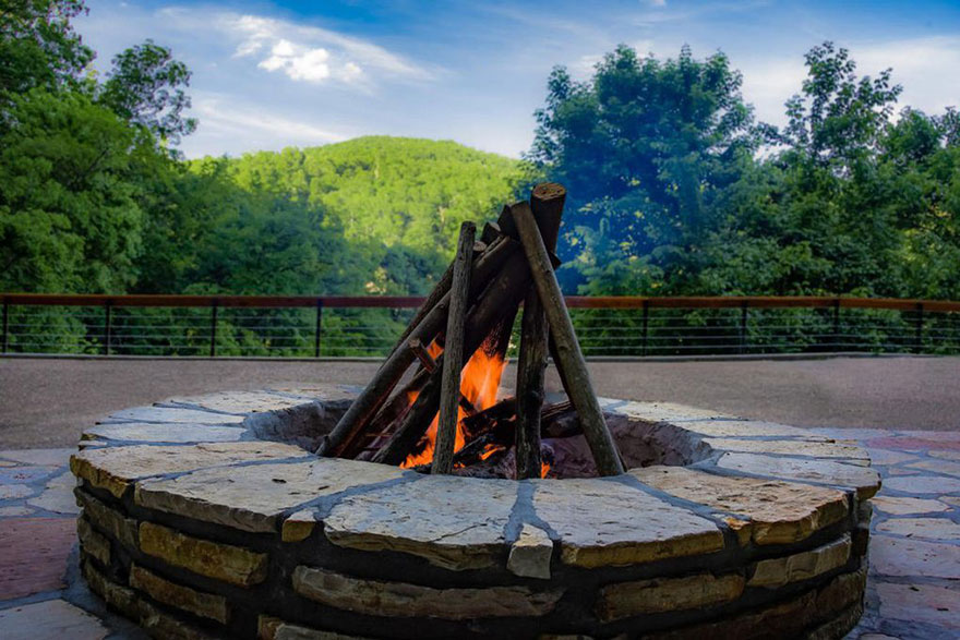 When you’re not gazing at exposed cavern walls and natural hanging stalactites you can grill up a steak while taking in the amazing view from the front deck