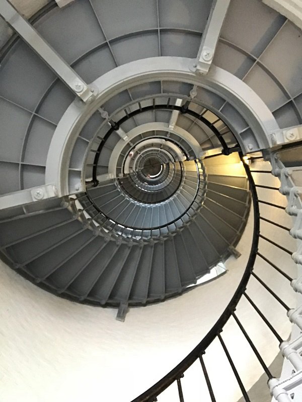 satisfying pic ponce de leon inlet light