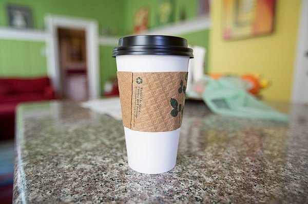 Zarf: the cardboard sleeve on a coffee cup.