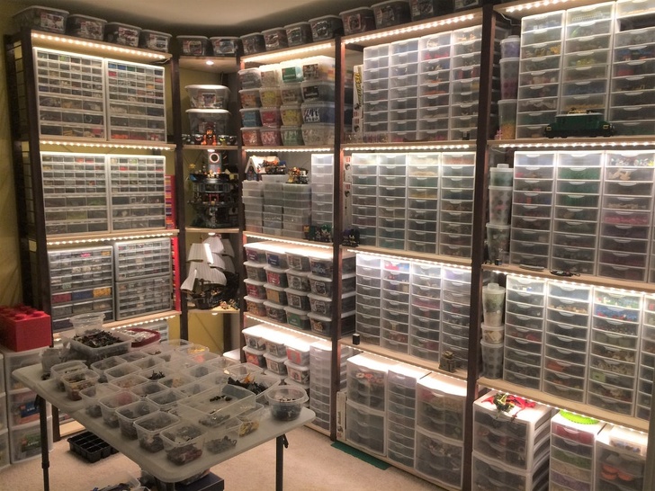 “Selling my house soon and packing the Lego. Took one last photo of my setup.”