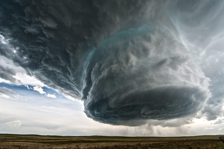 A giant storm cloud in Wyoming, USA