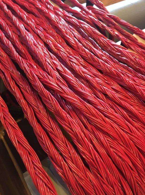 twizzler cables