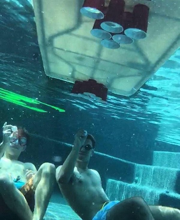 underwater beer pong