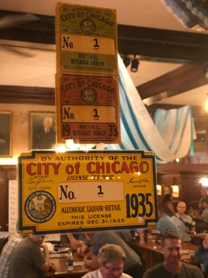 This bar/restaurant in Chicago was the first to obtain its liquor license from the city after prohibition ended. Their license number is 1.