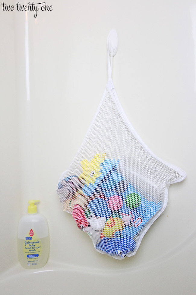 A net for toys