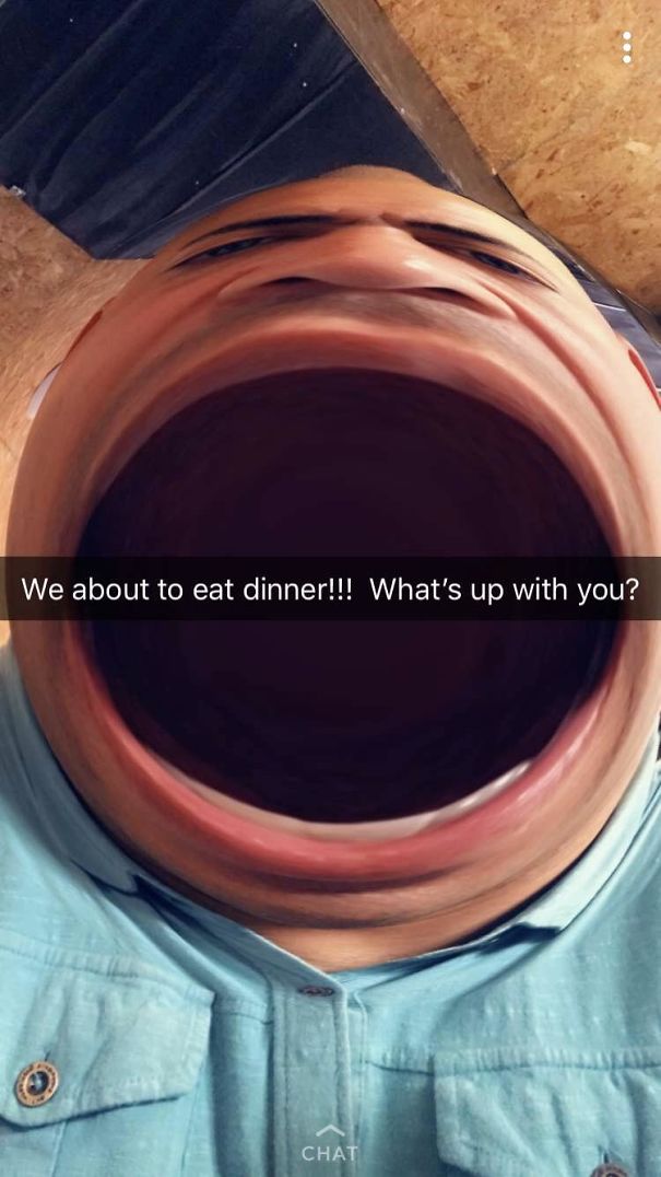 omegalul snapchat - We about to eat dinner!!! What's up with you? Chat