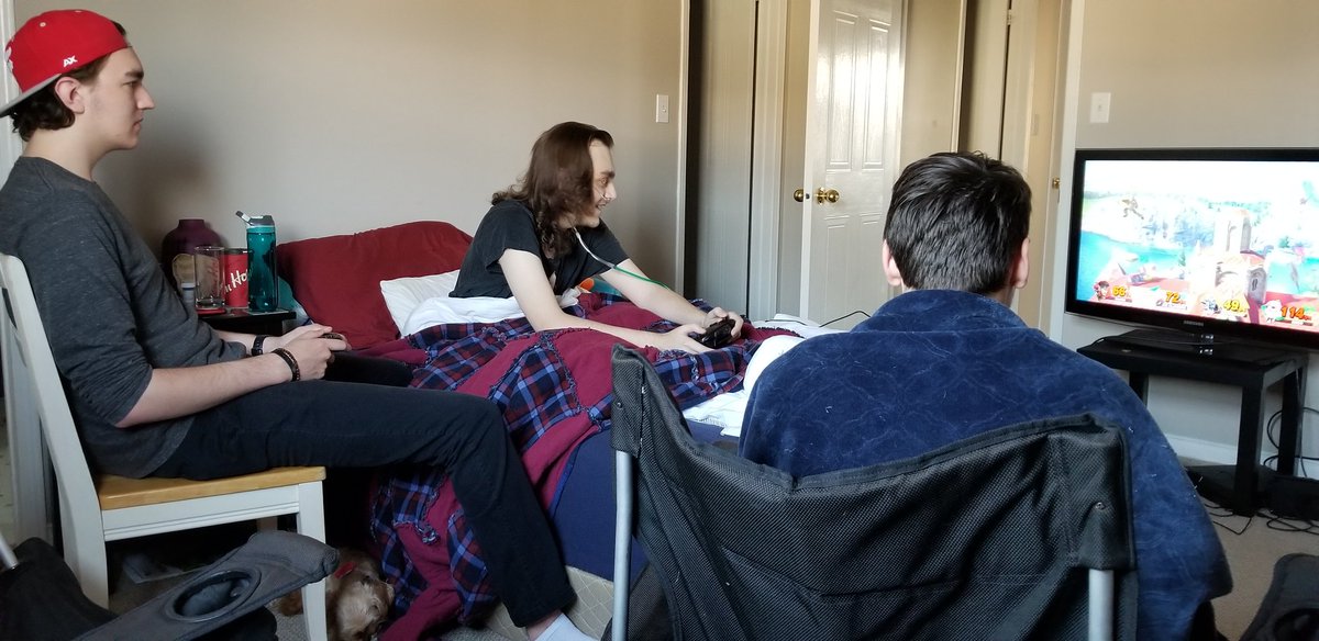 21-year-old terminal cancer patient Chris Taylor (@SpookyWoobler) played an E3 demo of Smash Bros Ultimate for three hours when Nintendo brought it to his home in Ontario, Canada. He has only months to live and it was one of his final wishes.