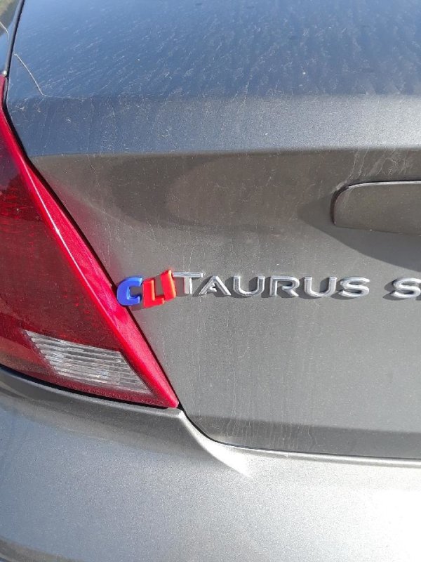 vehicle door - Cl Taurus S