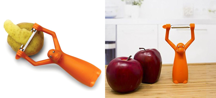 A peeler that is shaped like a monkey, for fun cooking with a smile