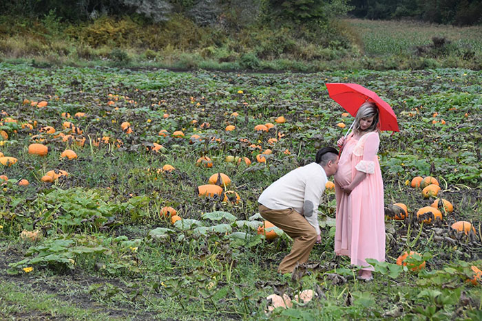 The most terrifying maternity shoot ever