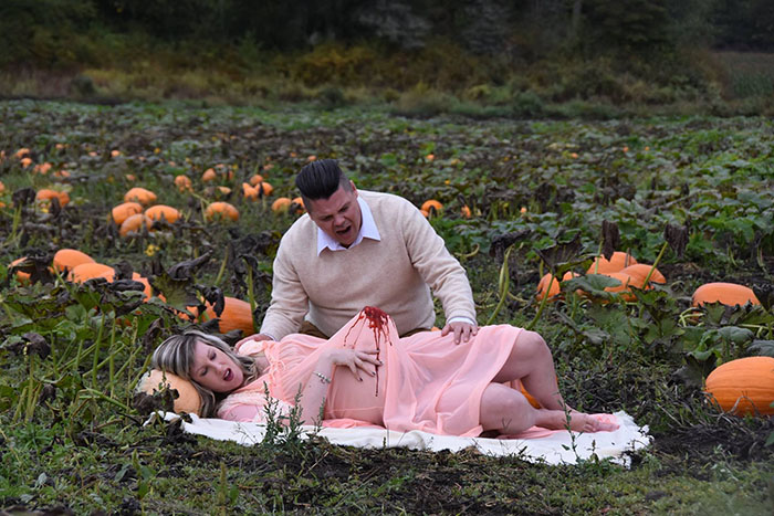 The most terrifying maternity shoot ever