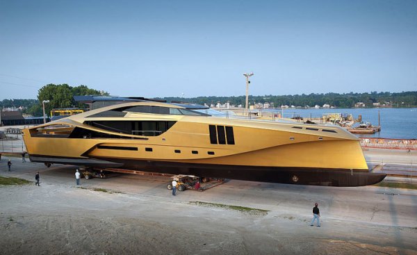 cool product gold yacht