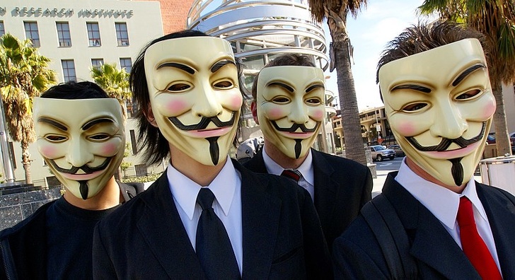 New York: Wearing a mask and congregating in the public is a crime.