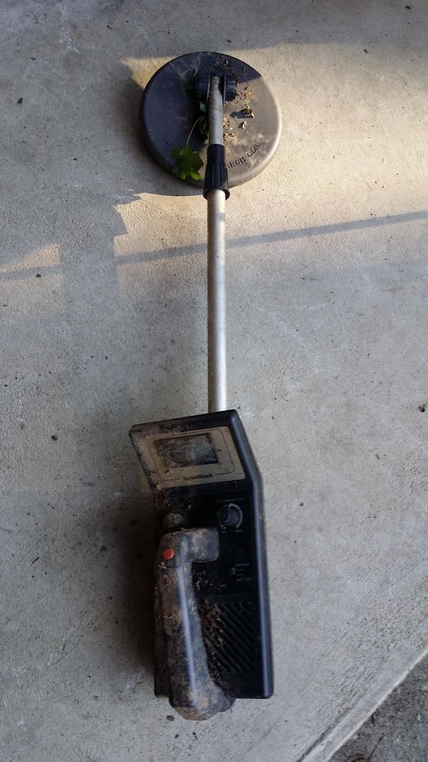 old metal detector