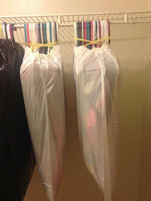 If you’re moving, you can use this method to easily transport all the clothes that you hang