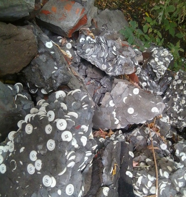 Someone decided to throw away hundreds of buttons.