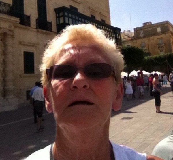 Asked A Lady To Take A Picture Of Me And My GF On Holiday… It Was Only After I Checked The Picture…