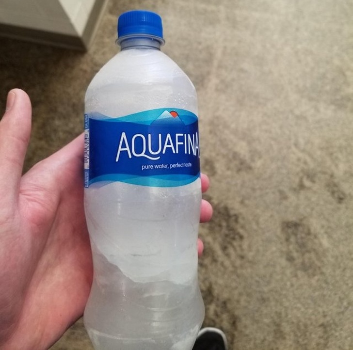 “Just got out of the gym and was really thirsty. The vending machine gave me frozen water and now I have to wait.”
