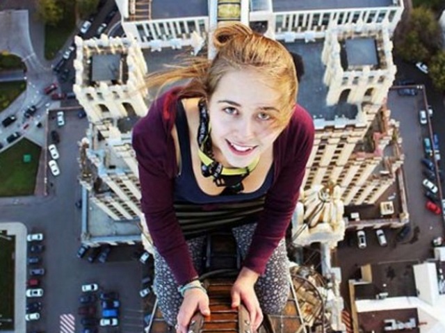 Just one month away from her 18th birthday, and Xenia Ignatyeva decided she wanted to take more than your average selfie. She climbed onto a railway bridge, and posed for this photo as well as others, probably hoping to share it on social media for some likes and comments. The bridge was 300 feet high, and the fall alone may well have killed her, but she was also shocked by 1,500 volts as she grabbed live wires during the fall.