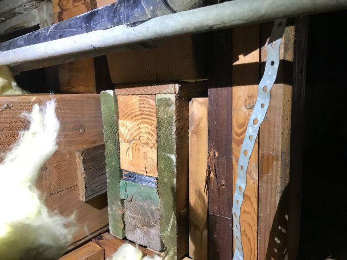 This is a beam. A DIY glulam beam. A glulam beam is laminated peace of wood made up of other layers that are glued together. There’s 8 different pieces of lumber all glued together here. Not very stable and definitely not safe.